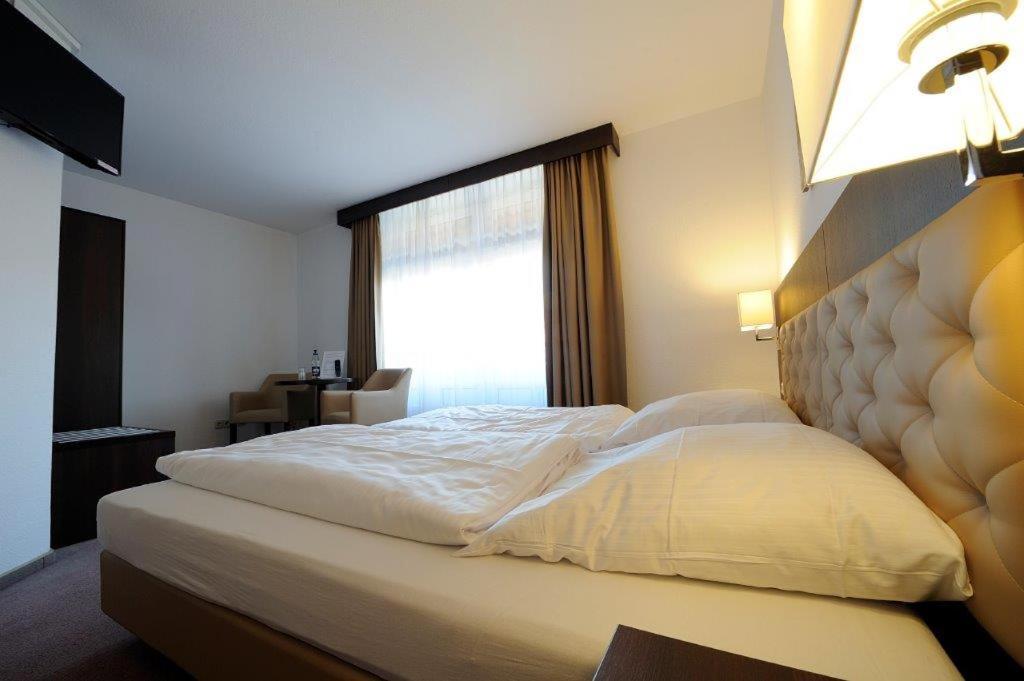 Hotel Zur Post Steimbke Экстерьер фото