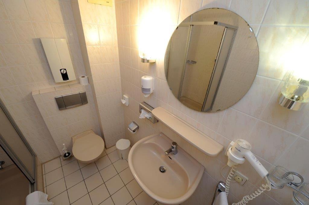 Hotel Zur Post Steimbke Экстерьер фото